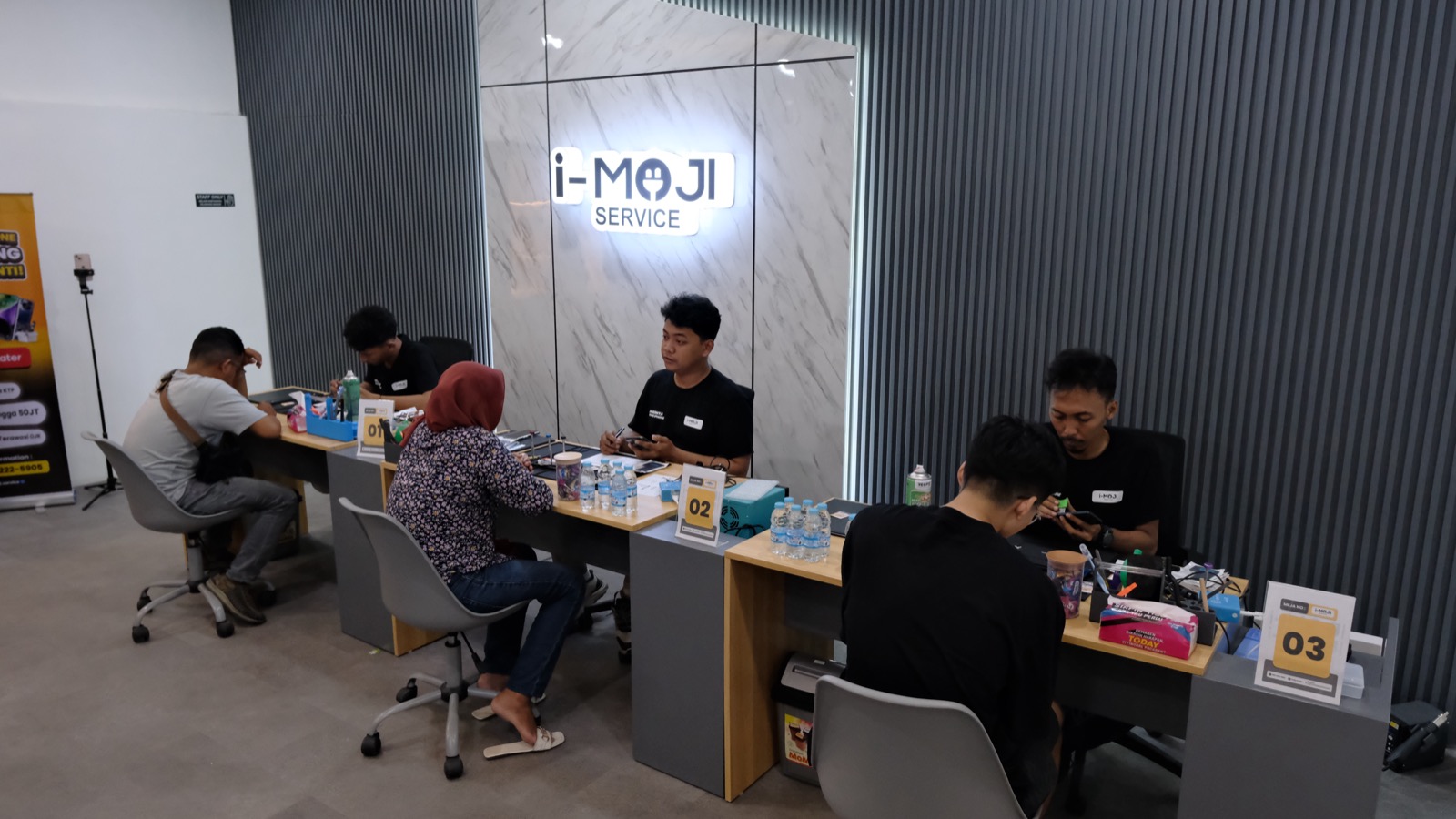iMoji Surabaya Wiyung